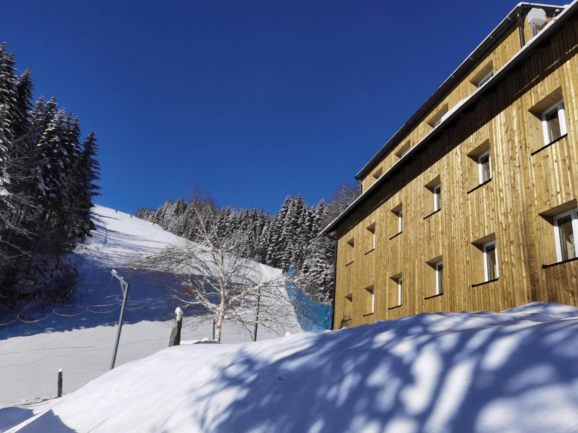 Apartments Rogla Jurgovo - Ski In Ski Out Lukanja Eksteriør bilde
